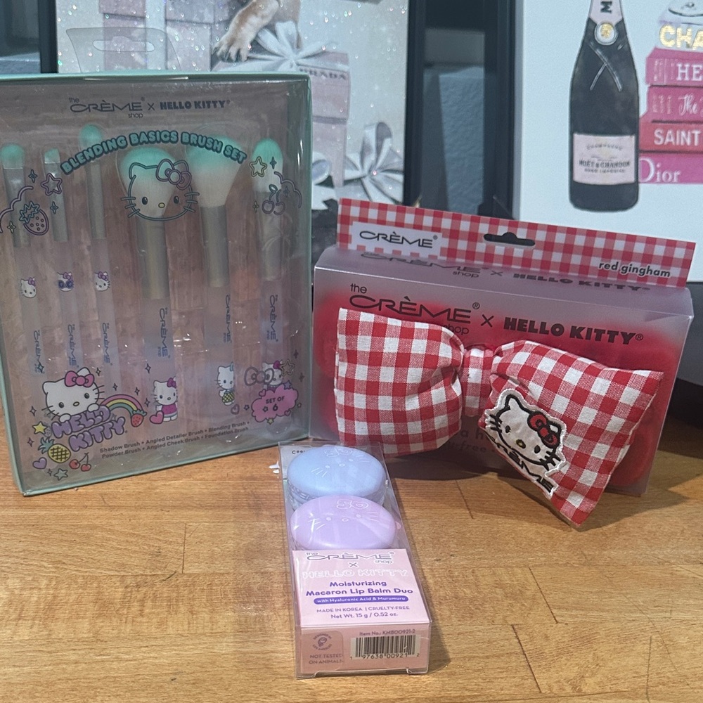 Hello Kitty Beauty Set- Make up Brush Set, Headband and Lip Macaron